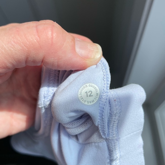 Lululemon sports bra - Picture 3 of 4